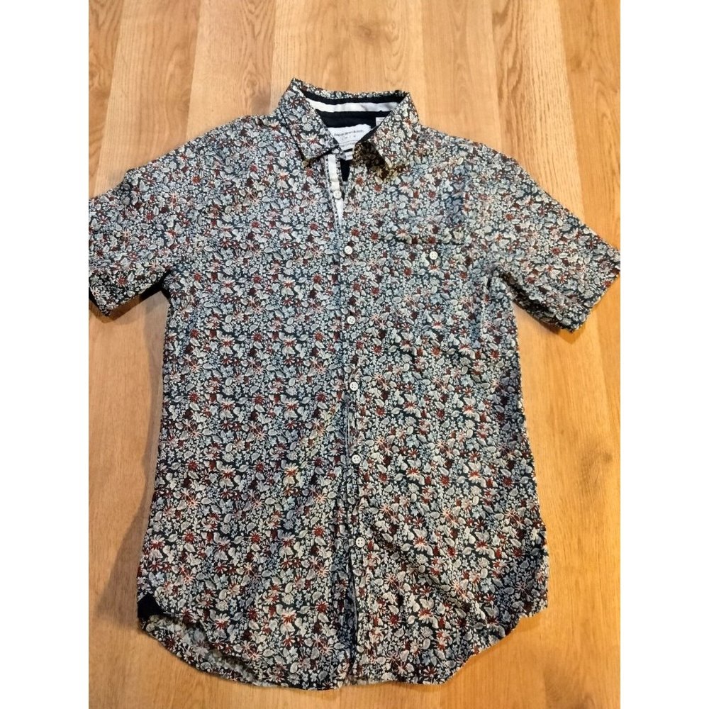 Paper Denim And‎ Cloth Women's Button Down Floral Top Size Small Slim